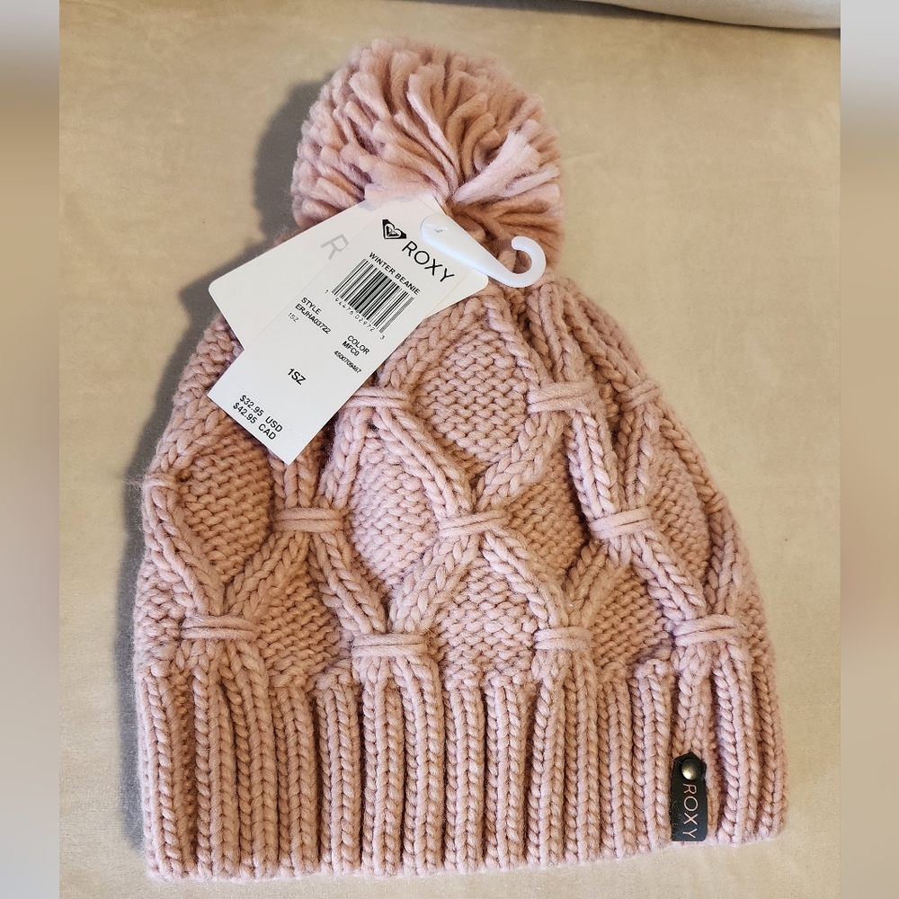 NWT Roxy Pink Winter Beanie Hat with Pom Pom